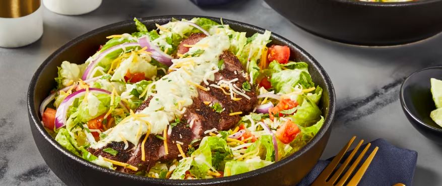 Zesty Southwest Steak Salad with Tomato
