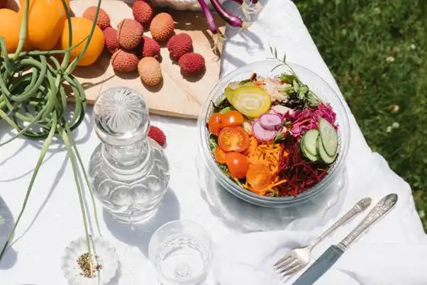 Classic-Chopped-Salad