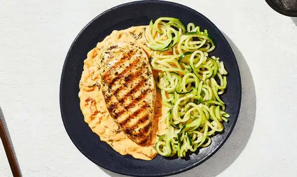 Sun-Dried-Tomato-Chicken-with-Zucchini-Noodles