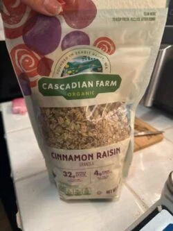 Cascadian Farm Cinnamon Raisin Granola