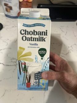 Chobani Oatmilk Vanilla