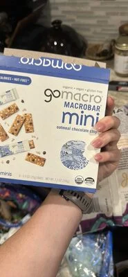 GoMacro MACROBAR mini oatmeal chocolate chip