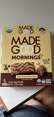 MADE GOOD MORNINGS ORGANIC SOFT BAKED OAT BARS chocolate chip