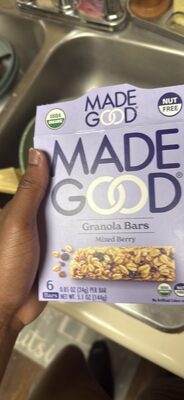 MADEGOOD ORGANIC CHEWY GRANOLA BARS mixed berry