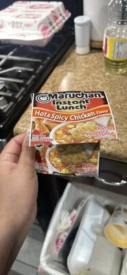 Maruchan Instant Lunch Hot & Spicy Chicken Flavor Ramen Noodle Soup