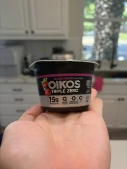 OIKOS TRIPLE ZERO Strawberry Flavored
