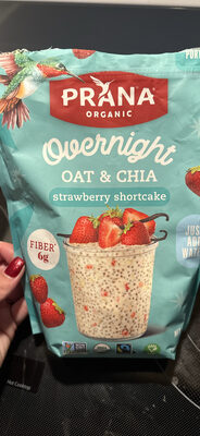 PRANA Overnight Oat & Chia strawberry shortcake