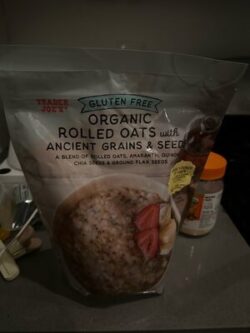 Trader Joe's Organic Rolled Oats with Ancient Grains & Seeds