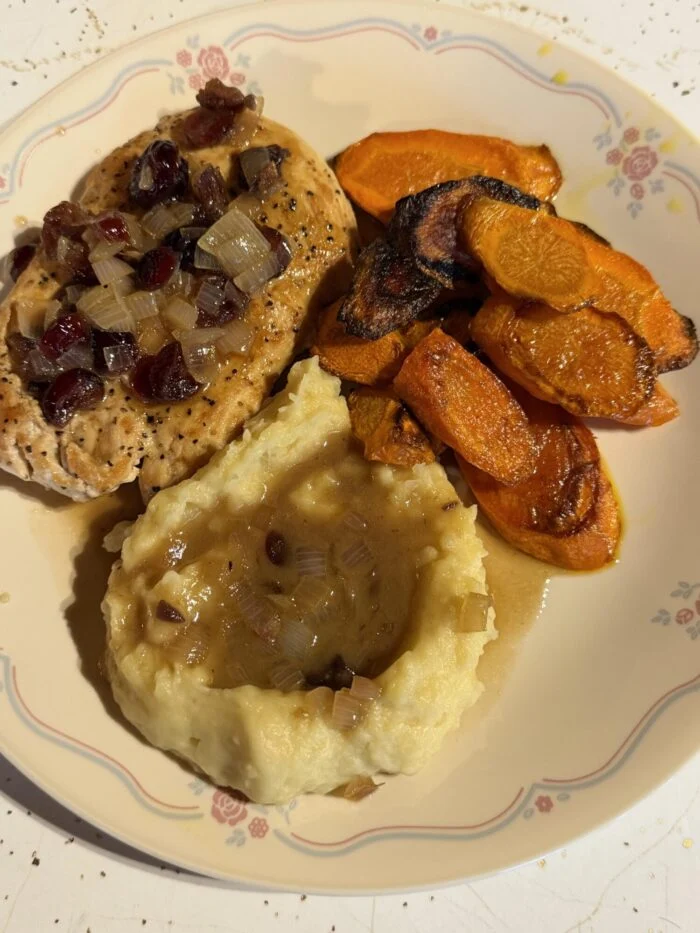 Reader-prepared HelloFresh chicken with cranberry shallot sauce, mashed potatoes and roasted carrots