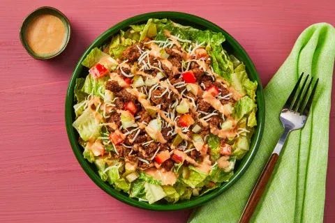 “Skip The Bun” Crunchy Cheeseburger Salad — HelloFresh Meal Review & Calories