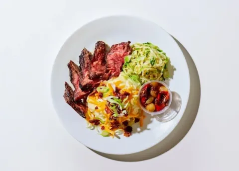 Seared Beef Tenderloin with Mashed Potatoes