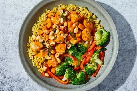 African-Style Chicken Peanut Curry — Factor Meal Review & Calories