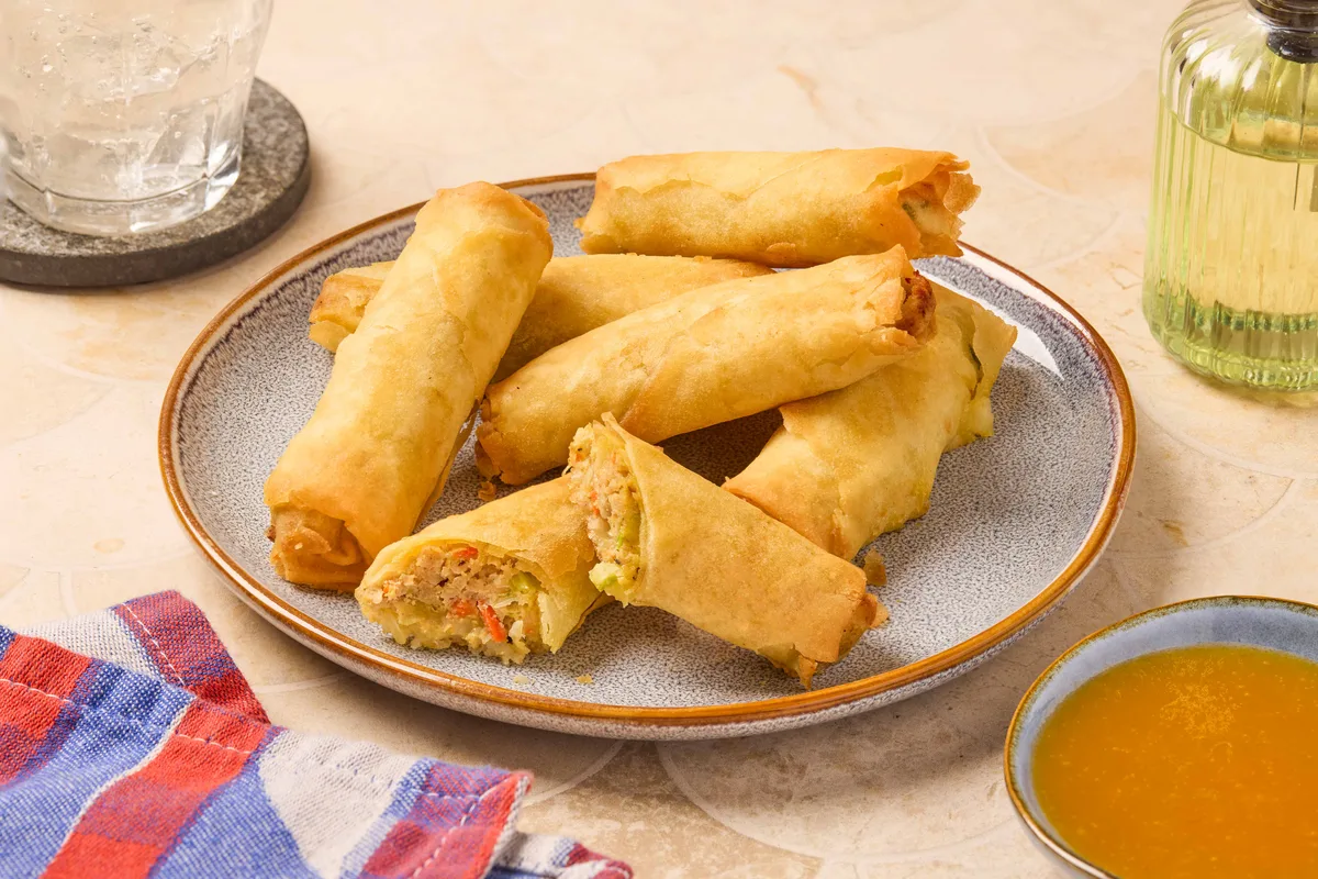 Crispy Chicken Spring Rolls