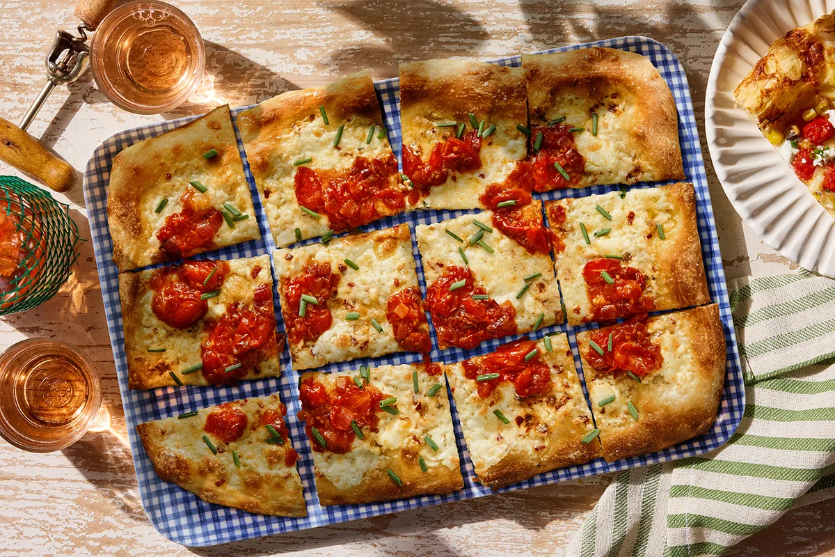 Goat Cheese & Mozzarella Flatbread