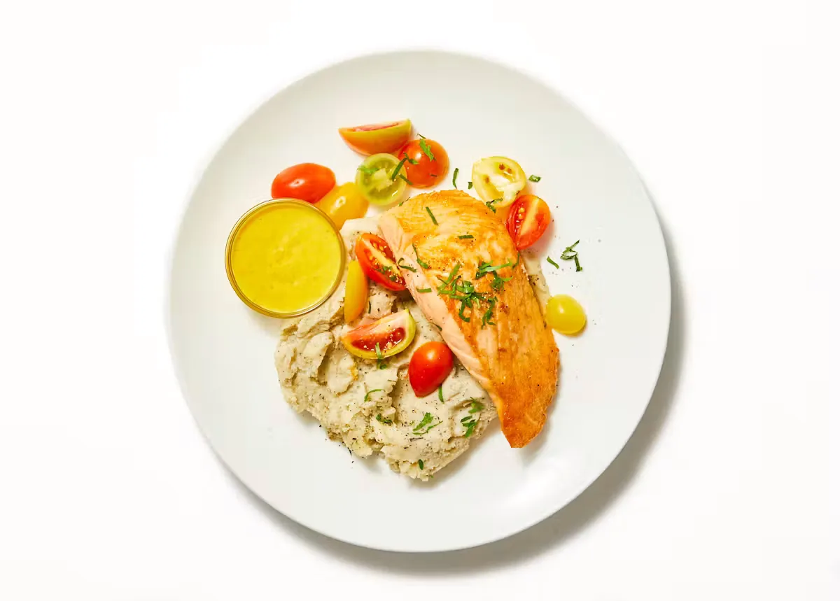 Roasted Salmon in Lobster Sauce