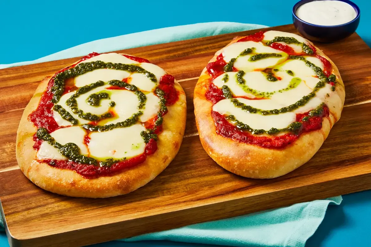 Swirled Pesto & Mozzarella Pizzas