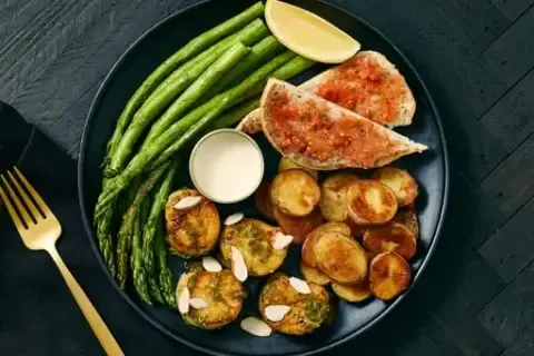 Chimichurri Scallops with Roasted Green Beans