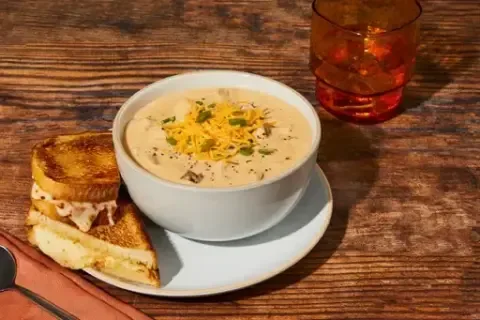 Creamy Cheddar Potato & Bacon Chowder