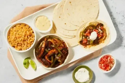 Portobello, 2x Chicken & Bell Pepper Fajita Bar