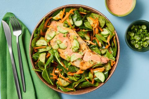 HFUSRC_R10325B_Hero_SpicyBangBangChickenSpinachSalad_W18_81_2026_Web-009c5e4e