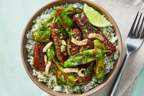 HFUSRC_R17839A_Hero_SweetHeatSteakAndShishitoPepperRiceBowls_W49_31_2025_Web-4622cb2e