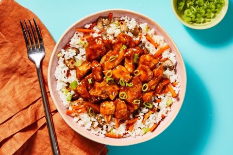 webimage-HFRC-R15714APU01_Hero_CalSmartSweetAndSpicyChickenWithMushroomAndCarrotSesameRice_W09-102-2025-4486075c