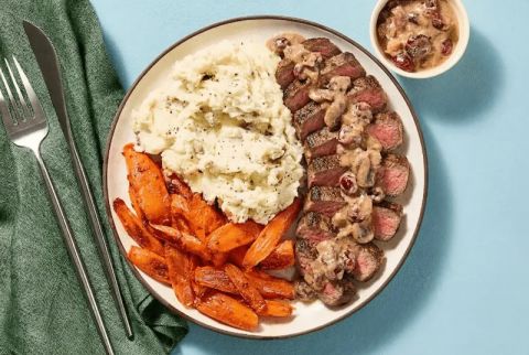 webimage-HFRC-R15901APU01_Hero_CranberryShallotChickenWithChiliRoastedCarrotsAndGarlicMashedPotatoes_W01-101-2026-da362ec6