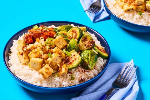 EveryPlateUSARC_EP6013B_Hero_ChiliCrispTofuBowlsAndBrusselsSprouts_W44_94_2025_Web-9125e15f-97f40628