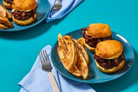 EPUSRC_EP6178A_Hero_QuickCaramelizedOnionBiscuitSliders_W12_89_2026_Web-6dbcca4e