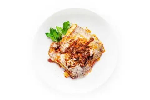 Fabio's Grandma's Ground Beef Lasagna