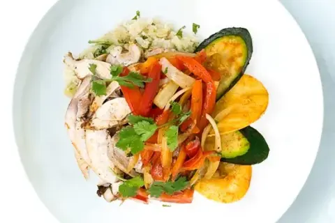 Chili Lime Chicken With Fajita Veg and Cilantro Cauliflower Rice