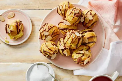 Chef Series! Cream Puffs with Pastry Cream