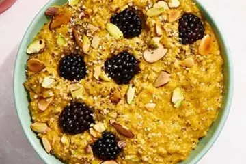 Golden Milk & Blackberry Oats