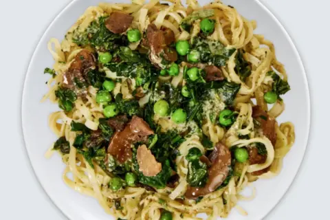 Creamy Mushroom & Spinach Noodles