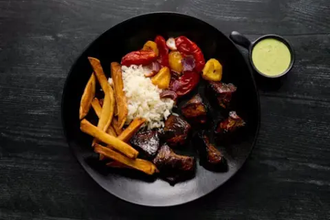 Nikkei Lomo Saltado