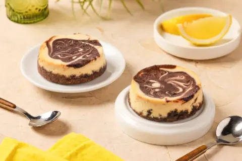 Peanut Butter Chocolate Cheesecake