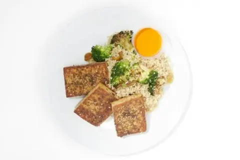 Za'atar Tofu Quinoa Bowl