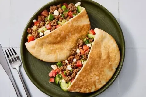 Greek Salad Pita Pockets with 2x Organic Beef