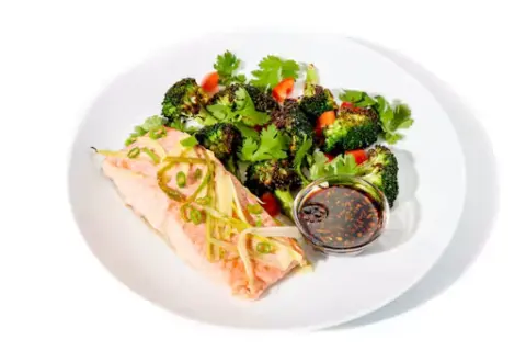 Steamed Soy-Ginger Salmon