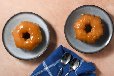 Apple Cider Cakes