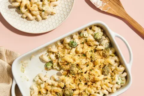 Broccoli Cheddar Mac (4 Servings)