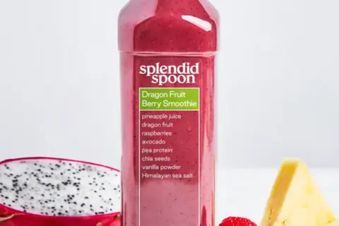 Dragon Fruit Berry Smoothie