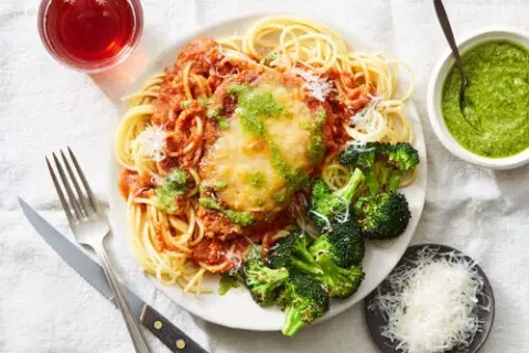 Classic Chicken Parm, Spaghetti & Broccoli