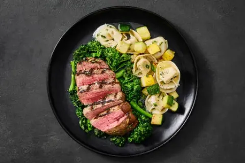 Garlic Filet Mignon & Parmesan Tortellini